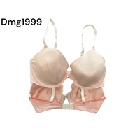 C Dmg1999 branded bra foam underwire bra Rijeck stain size 32B