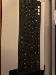 Logitech K780 多勁能鍵盤