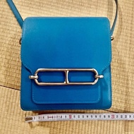❤️ 愛🐎人要能「裝」的小可愛/Hermès Roulis希臘藍小🐷包❤️