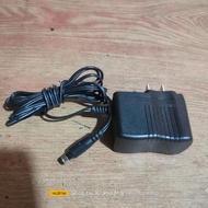 Dz-stz- adapter0501000 5v 1000mA ADAPTER