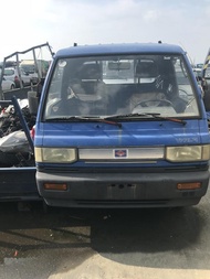 C17 VARYCA 小貨車 中古車中古零件車材料車後照鏡座椅 變數箱 水箱 冷排引擎燈具方向盤升降機