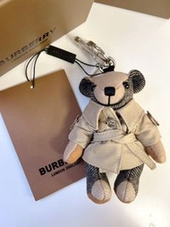 （包順豐站/櫃 ）Burberry bear bag charm with coat BURBERRY BEAR Thomas Bear Trench key chain with box, BURB
