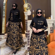 Nania 2-in-1 cardigan dress set by bshop