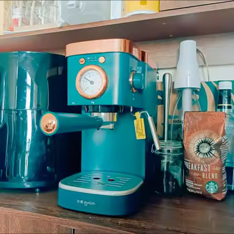 Coffee machine Household Italian high pressure steam beating milk foam grinding beans freshly brewed