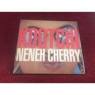 CD Neneh Cherry – Kootchi Condition As Shown In The Cover Photo ZA320-156