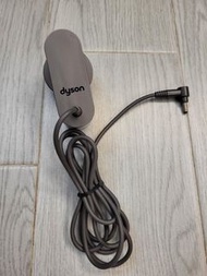 Dyson cyclone v10 fluffy 充電器 charger