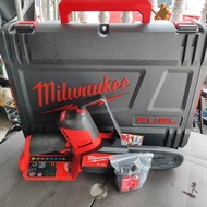 Milwaukee M12 Hatchet 6" Pruning Saw