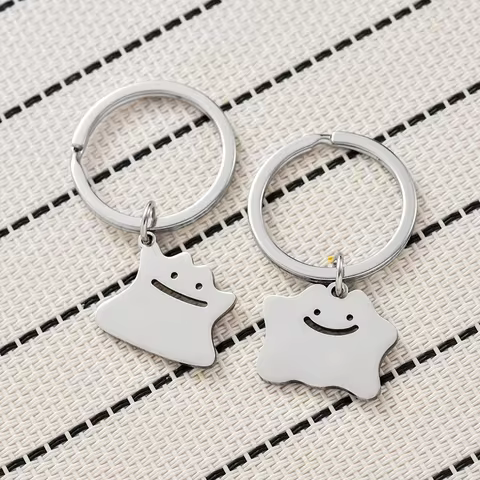 New Ditto Hollow Keychain Cute Trend Titanium Steel School Bag Car Key Pendant Couple New Trinket Fr