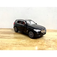 Mô hình xe BMW X5 _ Tỷ lệ 1:24