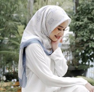 NEW PROMO !! Hijab segi empat motif Luna putih /  hitam ungu Lilac navy abu / kerudung segi empat motif / jilbab segi empat motif variasi lasser cut
