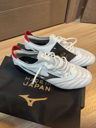 Mizuno Morelia Neo III Beta FG 草地足球鞋