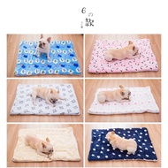 Ready Stock Pet Soft and Fluffy Carpet Bed Blanket Wool Sleeping Bedsheet