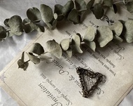 金屬編織豎琴吊墜