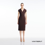 VICKTEERUT (ราคาปกติ 15880-.) Re-Edition Cap Sleeve Shawl Collar Sheath Dress with Button Deatil เดร