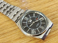 นาฬิกา Seiko Automatic 7009 หน้าสีดำ หลักโรมัน ฺBlack dial.