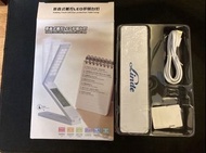 手提摺疊式LED 護眼燈（全新）