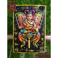 Kruba Krissana~2562大年底 最新的 微笑~蝴蝶元宝天童佛牌-黑底彩色经粉版本-3