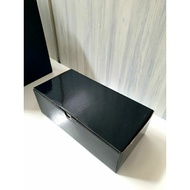 Black cardboard box 30x15x10cm