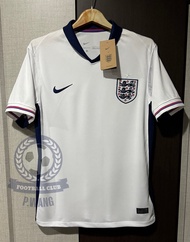 New!! เสื้อฟุตบอลทีมชาติ อังกฤษ Home ชุดเหย้า ยูโร 2024 เกรดแฟนบอล [ 3A ] สามารถสกรีนชื่อนักเตะได้ กล้ารับประกันคุณภาพสินค้า