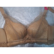 EMBROIDERY BRA 32B CUP