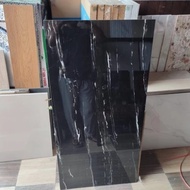 granit lantai /dinding 60x120 hitam motif 