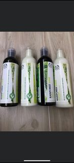 勁平。(最新) 全新貨裝The Body Shop Rainforest Conditioner閃亮護髮素250ml, 售$69/支, 專門店貨  產品簡介:  閃亮護髮素-使用後，頭髮角質層便能持久