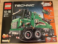 LEGO Technic 42008 吊車