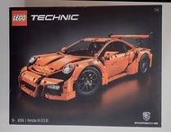 LEGO Technic Porsche 911 GT3 RS 42056