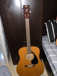 F310 Yamaha guitar with bag best for beginner