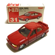Tomica Red Box 31 Nissan Primera 1/59 Red TOMY Logo
