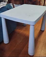 IKEA 兒童枱 學習枱 小孩枱