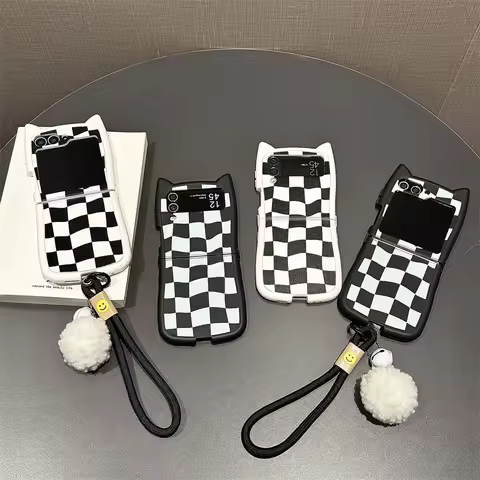 Irregular Checkerboard Phone Case For Samsung Galaxy Z Flip 6 5 4 3 Cover with Hand Strap Silicone C