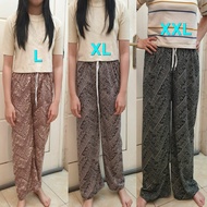 Culottes trousers L.XL.XXL.Size L only for teenagers, maximum height 156 cm and stretchy voxy materi