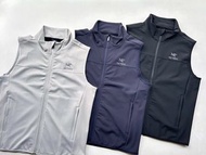 外國預訂 3色選 Arcteryx 刺繡logo 戶外機能拉鍊口袋 背心外套