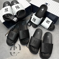 GENUINE KOREAN NY DOMESTIC MLB SLIPPERS - LIGHTWEIGHT AND SMOOTH UNISEX HAND-SANDAL SLIPPERS SHIPPIN