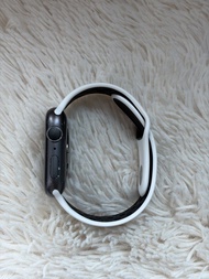 Apple Watch Series 4 44mm 電池健康82% 太空灰鋁金屬GPS 錶則有花 操作正常