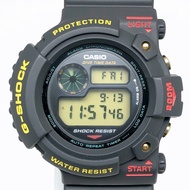 卡西歐 G-SHOCK DW-6300-1B 蛙人腕錶，第一代蛙人腕錶，早期蛙人設計，深灰色錶盤配綠色豆莢圖案，1993年8月發售，三國丘店，ITUI3QBYFH64