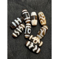 Tibetan noble dzi, 6 lotus eyes, natural, 2 eyes, 3 eyes, water waves, 1 mountain eye, choong dzi si