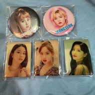 TWICE Official Pin Badge BDZ #TWICE &TWICE Tower Records