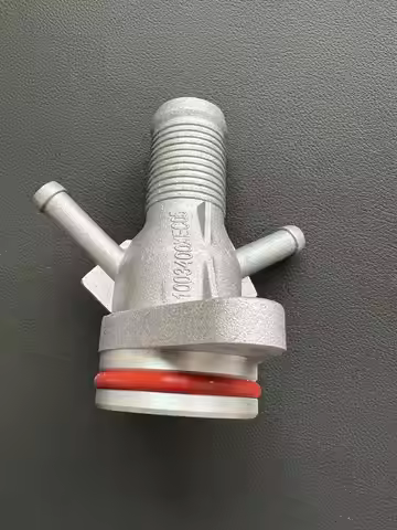 Engine Heater Hot Water Pipe Outlet Port 1003400XEC05 for GWM Haval H6 H7 H8 H9 VV7 F5 F7 4C20 2.0T