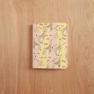 Small Notebook : Giraffe Girls