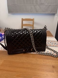 Chanel boy中size 黑銀色漆皮鏈條手袋