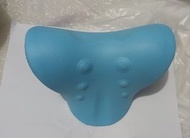 C型頸椎牽引器 按摩枕 頸椎拉伸舒緩枕 Neck Cloud