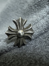 Chrome Hearts 十字花耳環