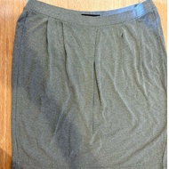 giordano ladies Short Skirt Grey Stretch Fabric Comfortable To Wear (Waist 30 Hips 38)