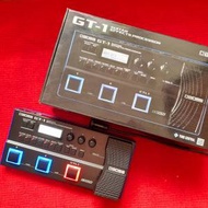 BOSS GT1 Multi-Effects 電結他綜合效果...