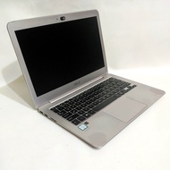 laptop Ultrabook asus ZenBook ux305ua - Core i5 6200u ram 8gb ssd 256gb