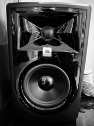 新款 JBL 305P MKII 專業錄音室監聽喇叭兩隻(全新一樣合適完美者)