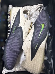 Nike足球鞋FG