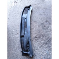 W169 W245 WIPER COVER LOWER USED PARTS